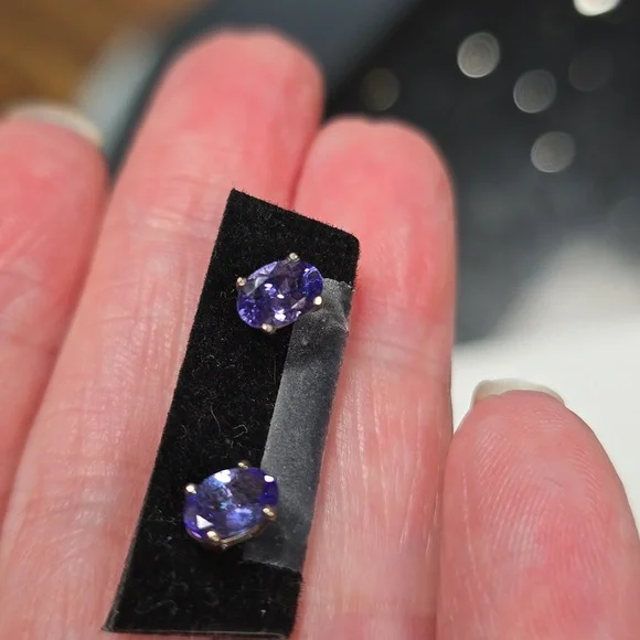 HOST PICK. 1ct Tanzanite Oval Sterling Silver Stud Earrings. 7mmx5mm - Picture 4 of 5